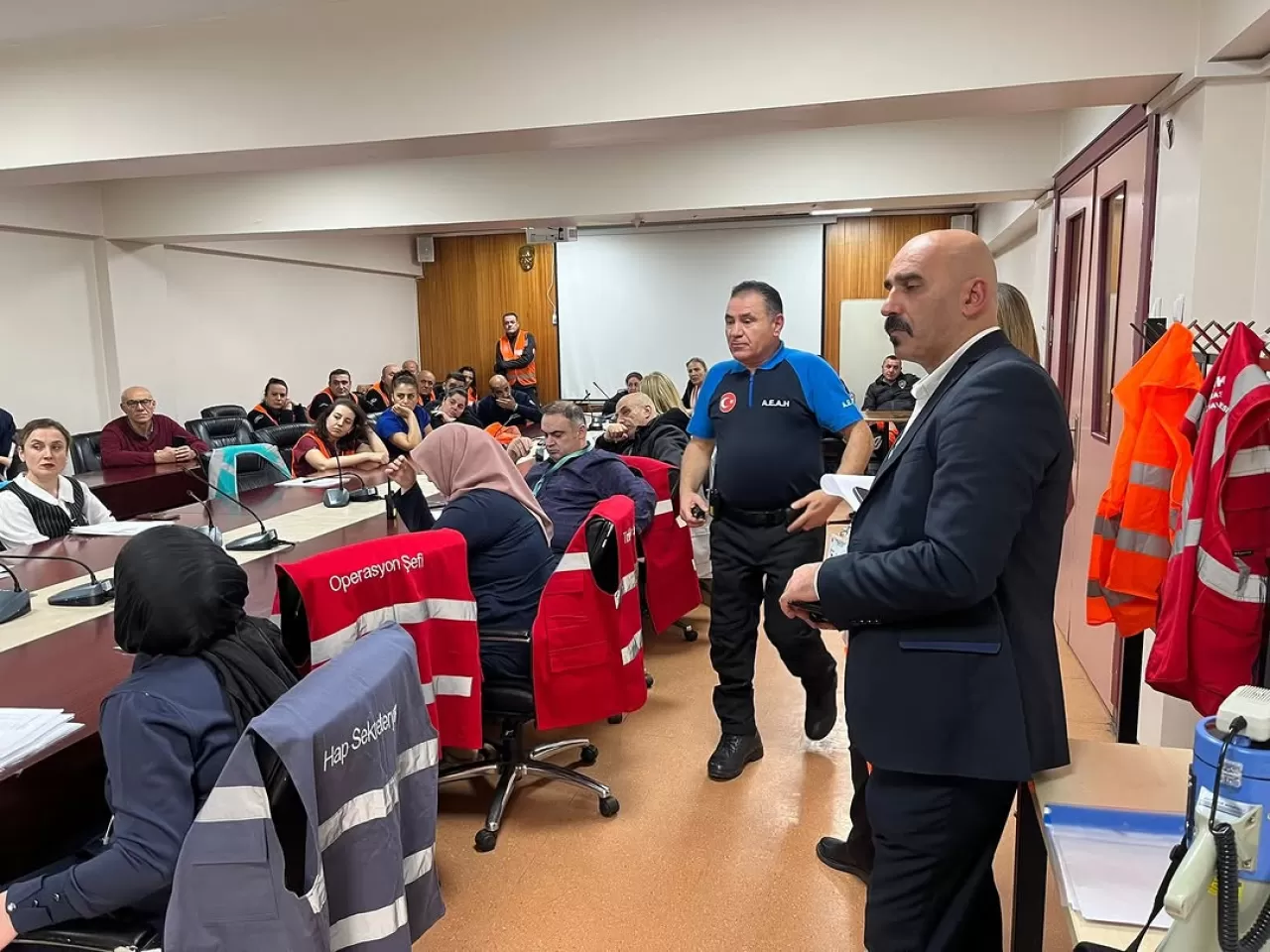 Ankara Eğitim ve Araştırma Hastanesi'nde Yangın Tatbikatı: Ekip Koordinasyonu ve Hasta Güvenliği Test Edildi