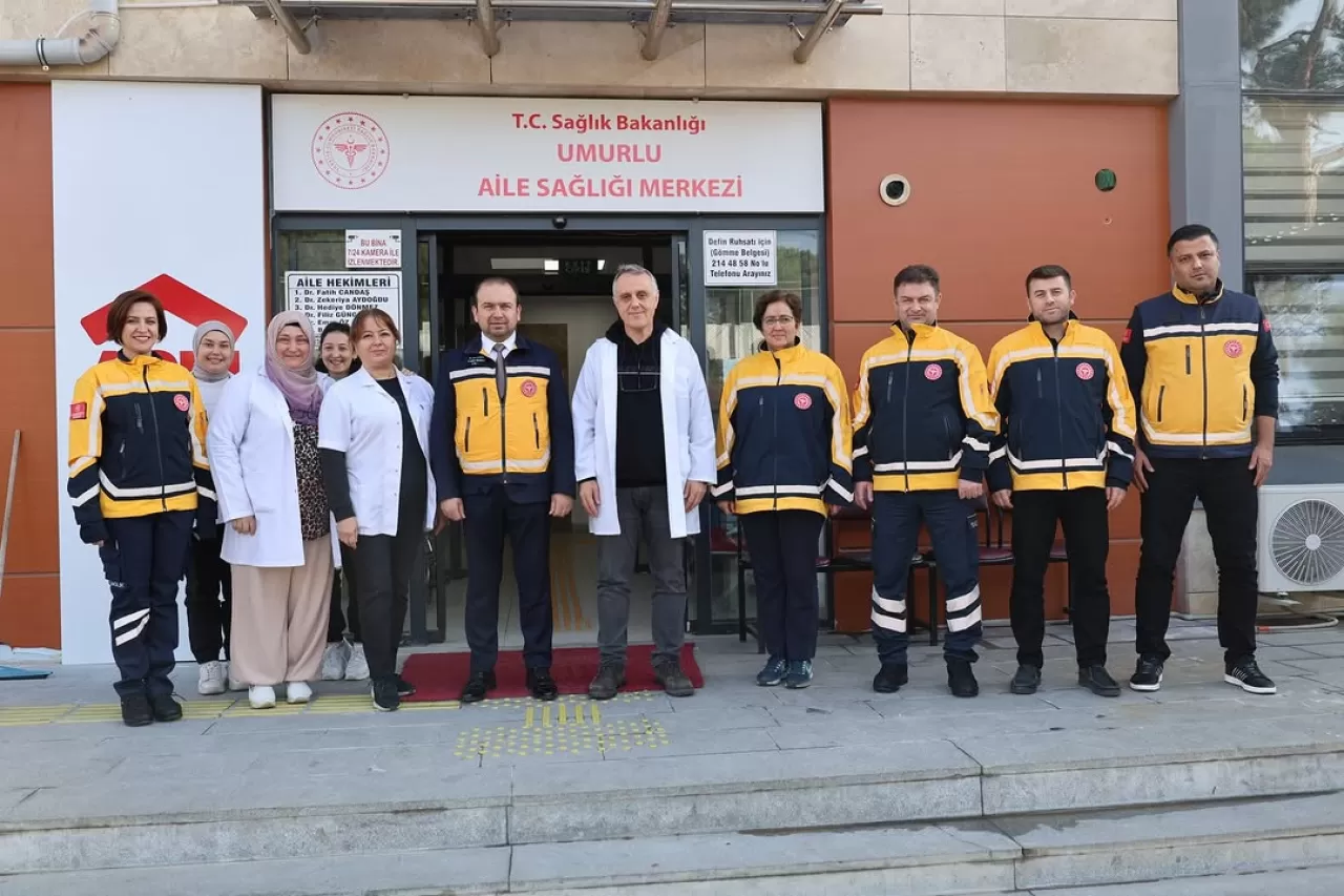 Aydın İl Sağlık Müdürü Dr. Eser Şenkul, Umurlu Aile Sağlığı Merkezi'nde İncelemelerde Bulundu