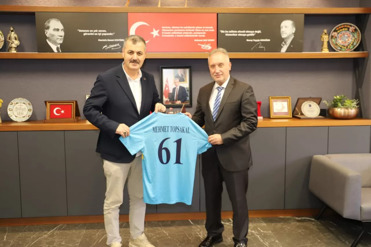 Trabzon'da Gençlik Federasyonu'ndan İl Sağlık Müdürlüğü'ne Ziyaret