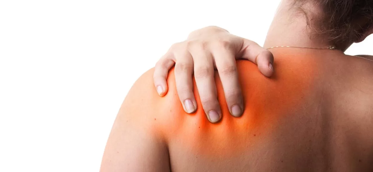 Günlük Yaşamda Gizlenen Tehlike: Kronik Omuz Ağrısının Sessiz İşaretleri