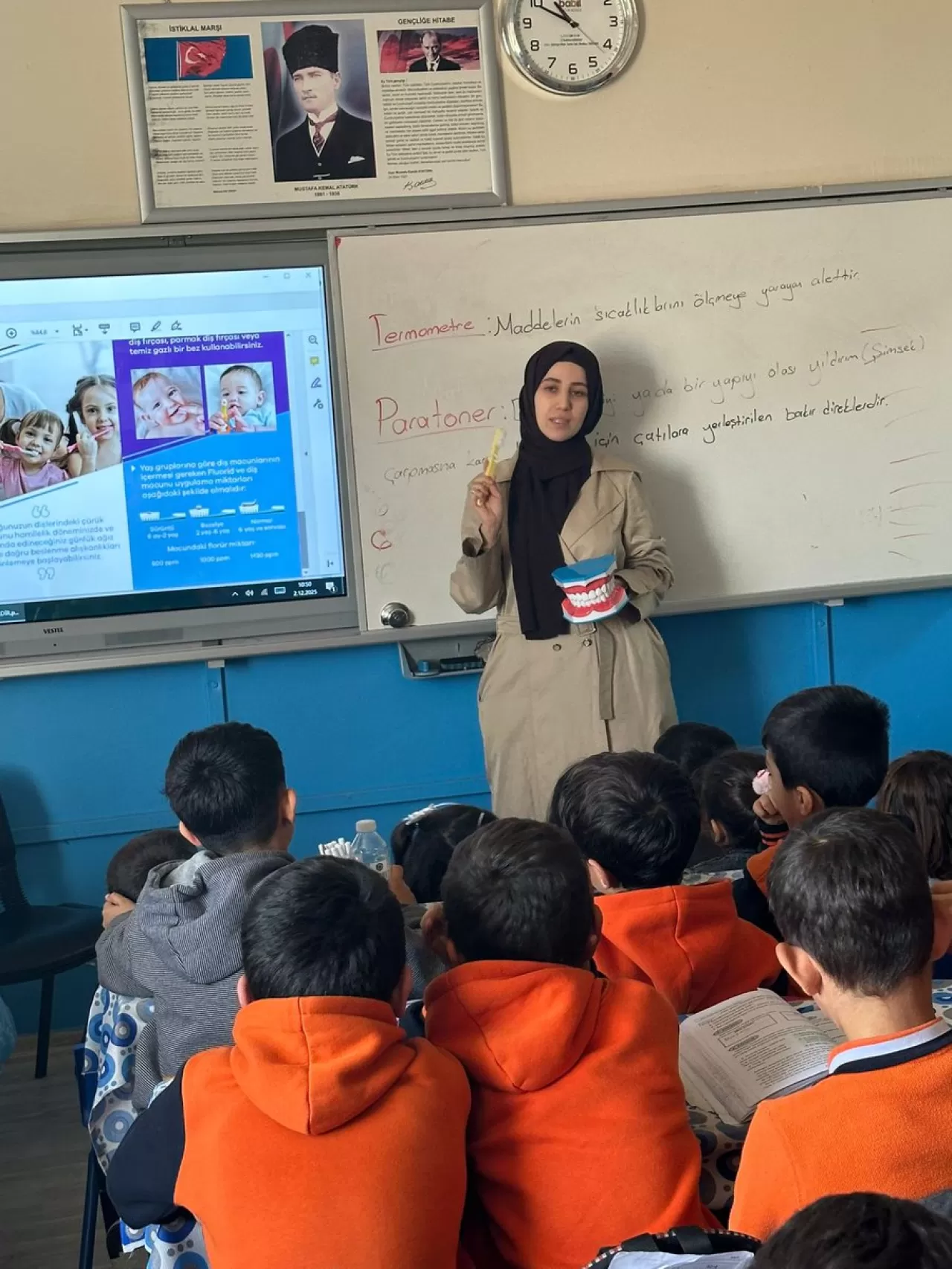 Batman'da Öğrencilere Sağlıklı Beslenme ve Ağız Diş Sağlığı Eğitimi