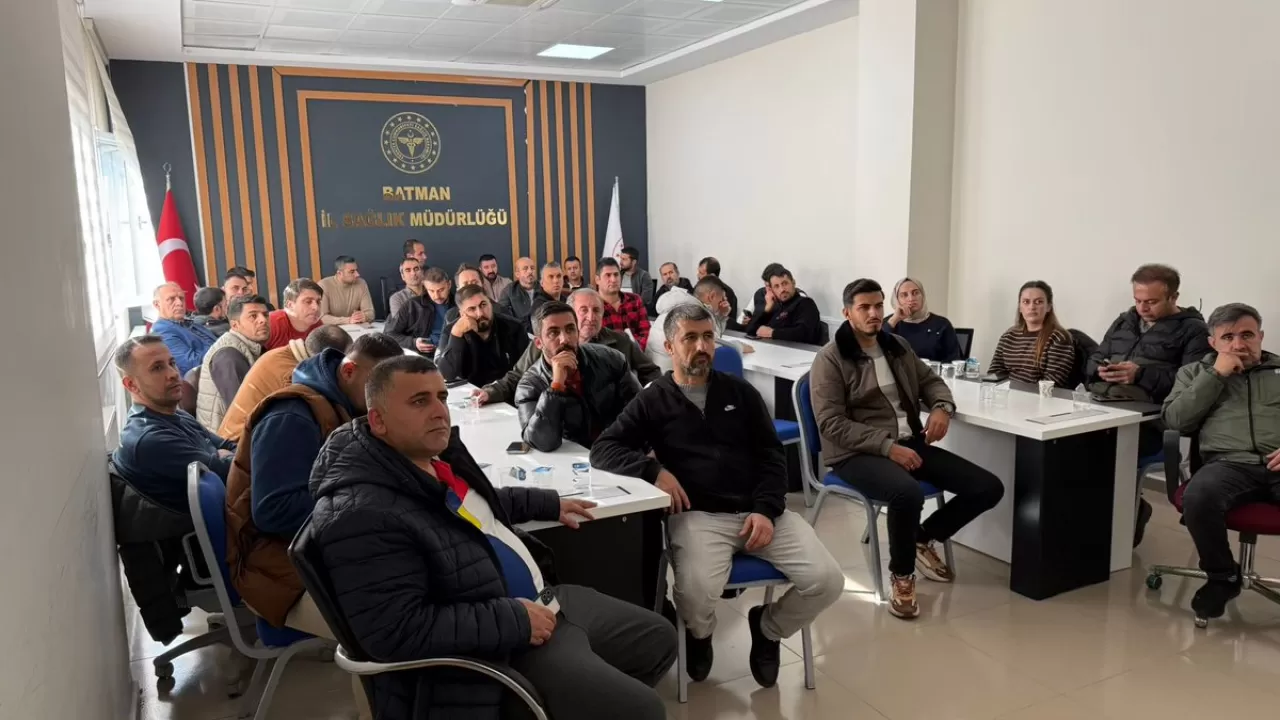 Batman'da Biyosidal Ürün Uygulayıcı Eğitimi ile Sağlık ve Çevre Güvenliği Sağlanıyor