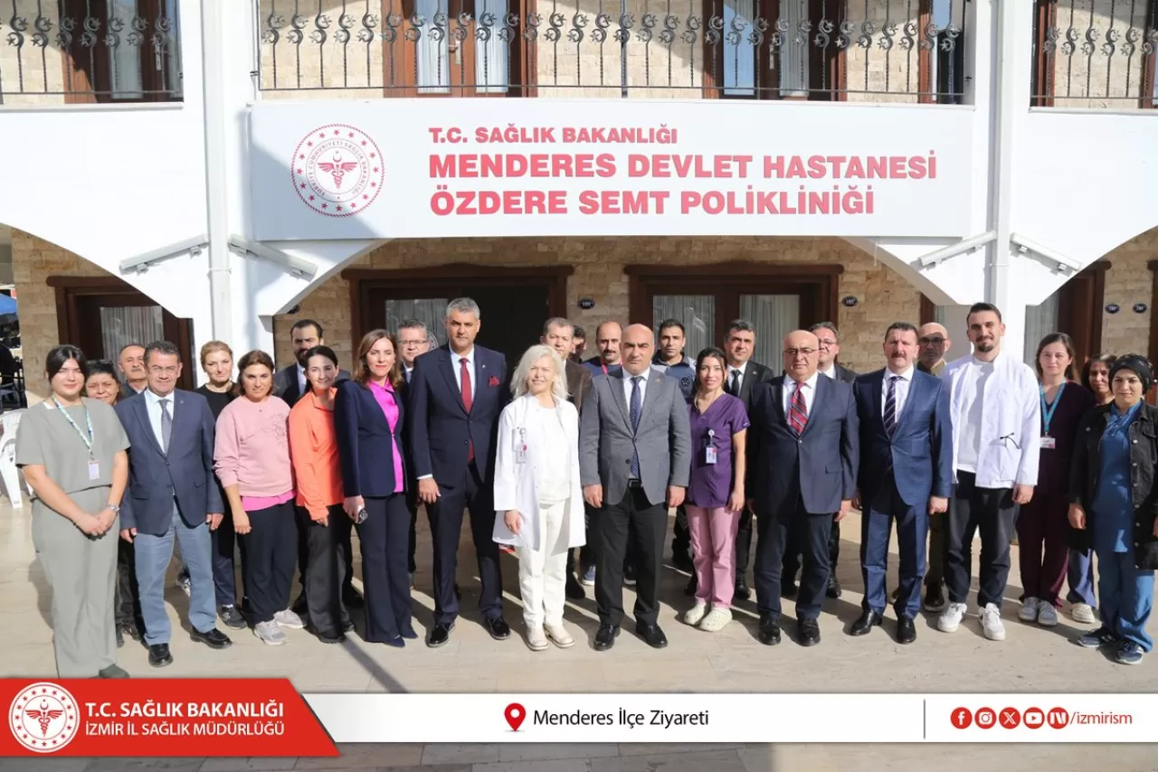 İzmir İl Sağlık Müdürü Menderes'te İncelemelerde Bulundu