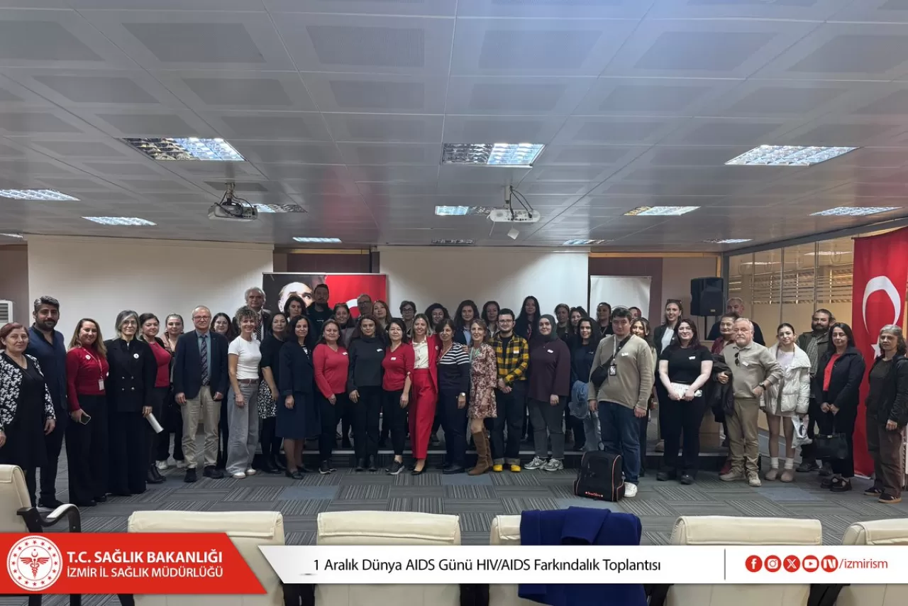 İzmir'de Sağlık Çalışanlarına Yönelik HIV/AIDS Farkındalık Toplantısı Düzenlendi