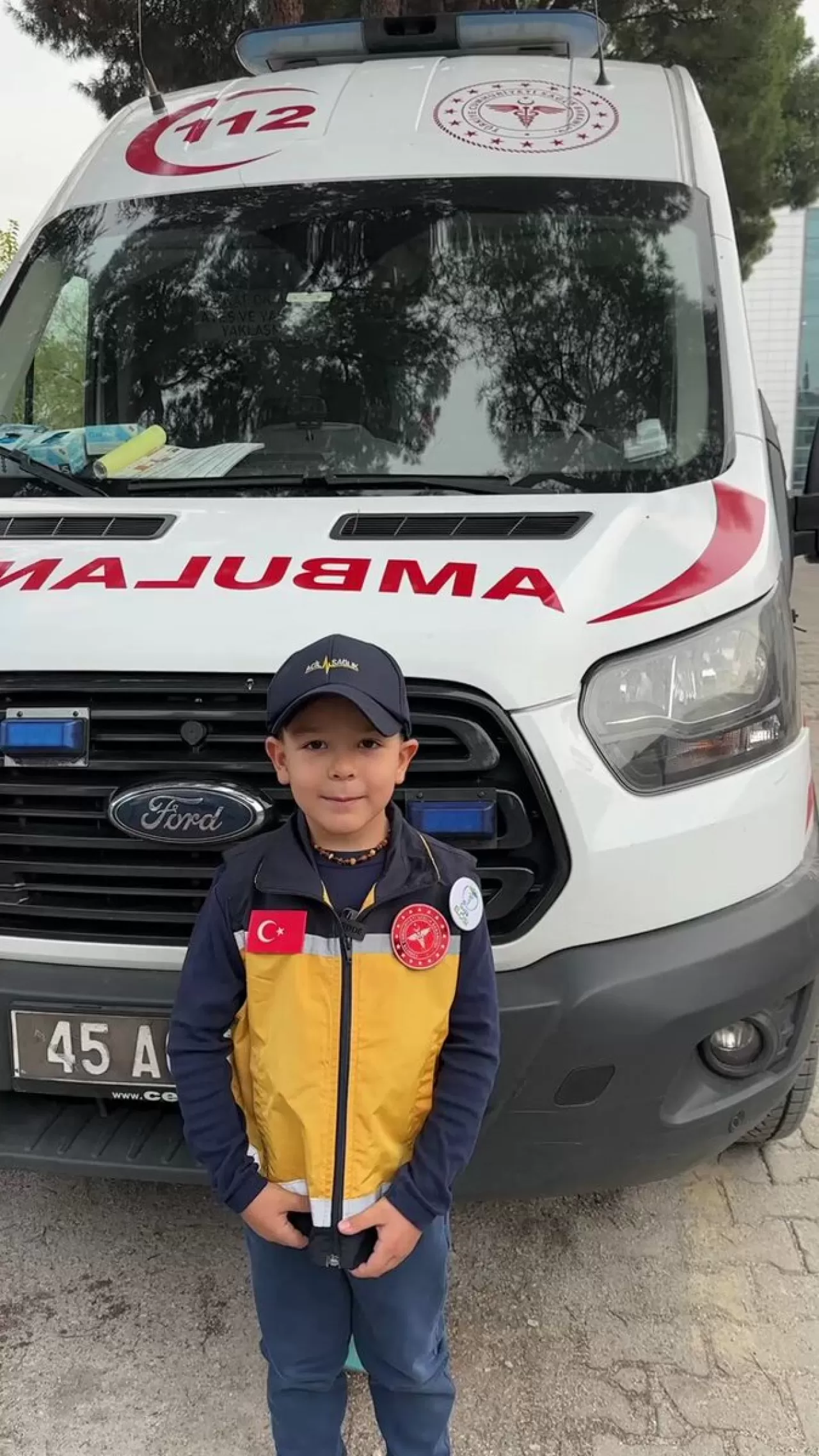 Manisa'da Minik Öğrencilerden Acil Sağlık Hizmetleri Haftası'nda Anlamlı Mesajlar