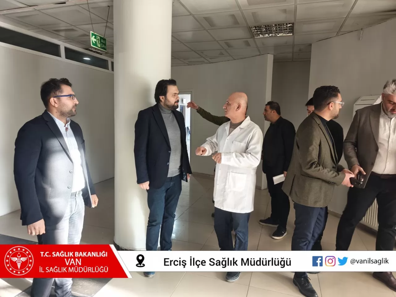 Van İl Sağlık Müdürü Erciş'teki Sağlık Çalışmalarını Yerinde İnceledi