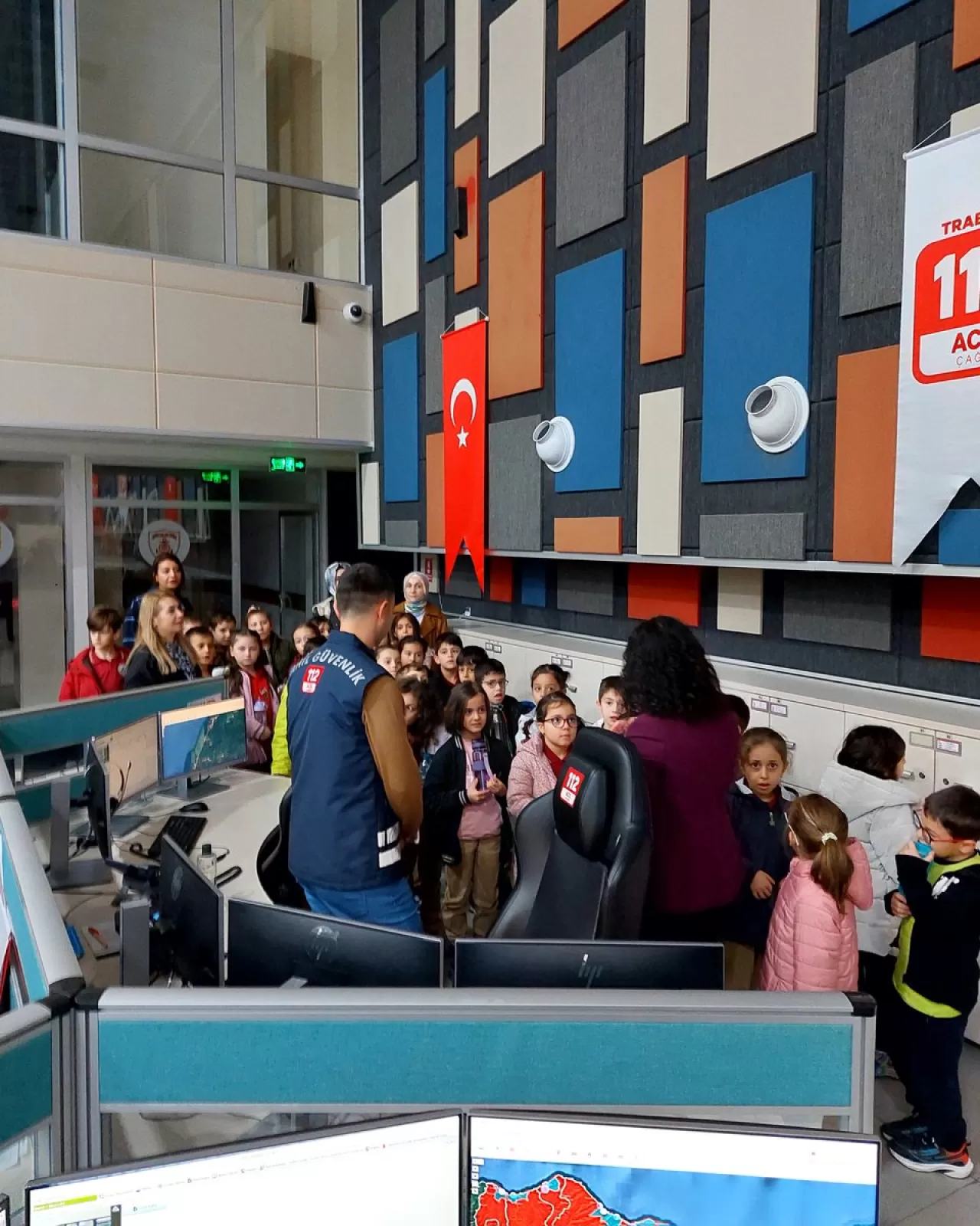 Trabzon'da Öğrencilere 112 Acil Çağrı Merkezi Eğitimi Verildi