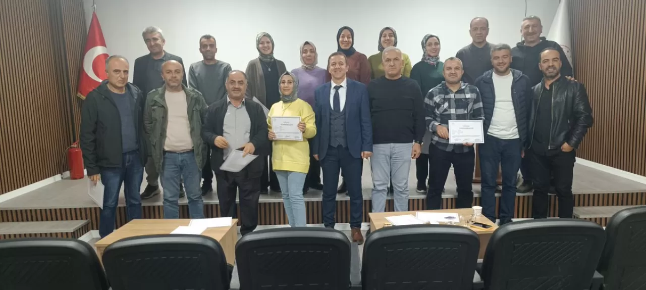 Siirt'te Halk Sağlığı Laboratuvarı Personeline Temel İş Sağlığı ve Güvenliği Eğitimi