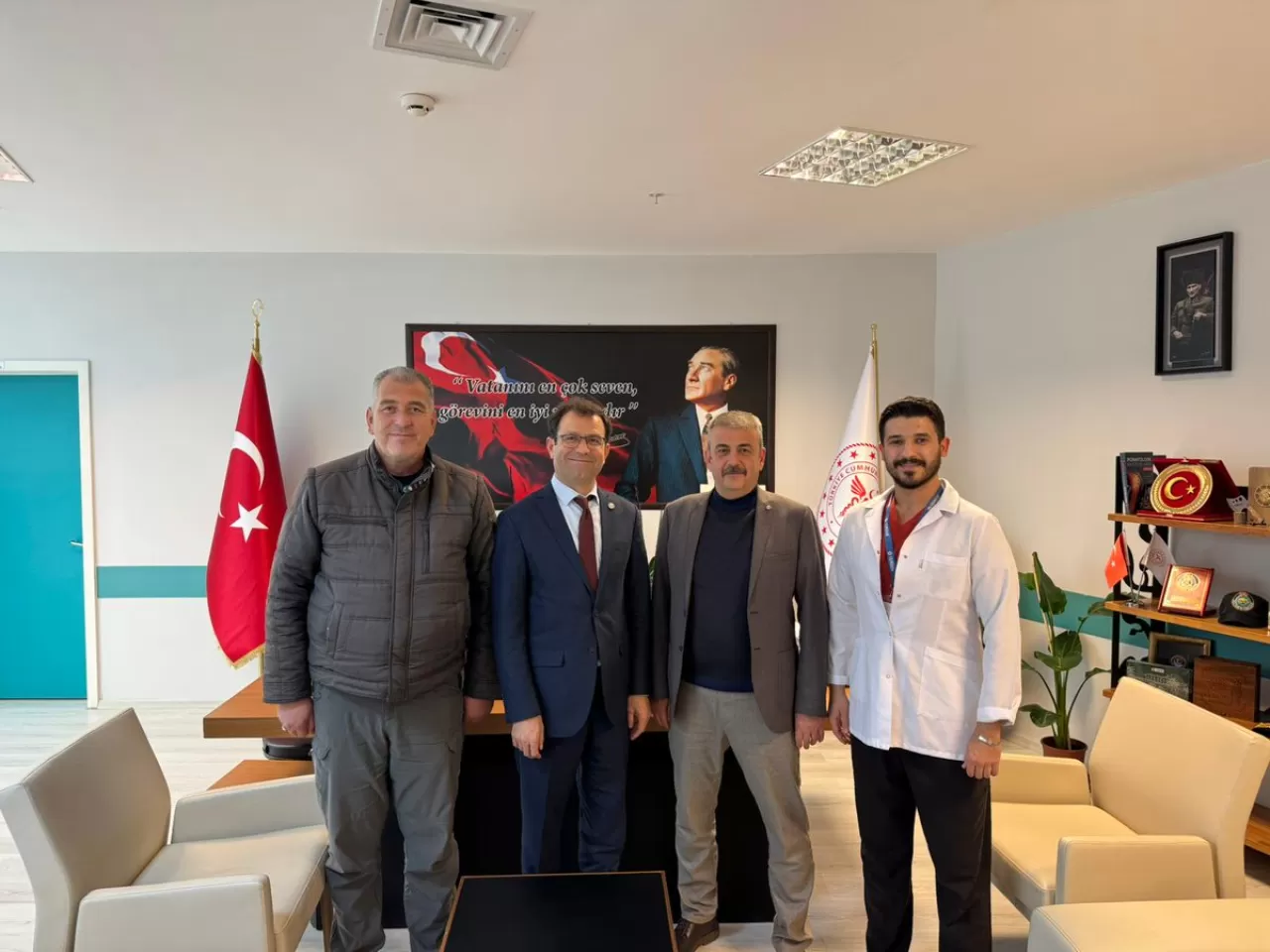 Genç Sağlık Sendikası Muğla Şube Yönetimi, Hastane Başhekimini Ziyaret Etti