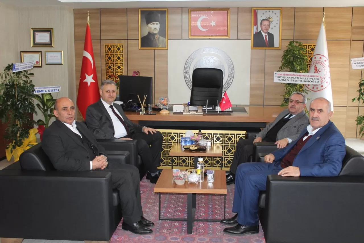 AK Parti Bitlis Teşkilatından İl Sağlık Müdürü Ergene'ye Hayırlı Olsun Ziyareti