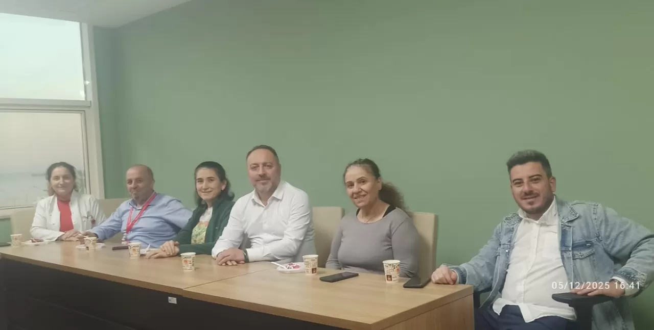 Trabzon Ağız ve Diş Sağlığı Hastanesi'nde Diş Teknisyenleri ve Teknikerleri Günü Kutlaması