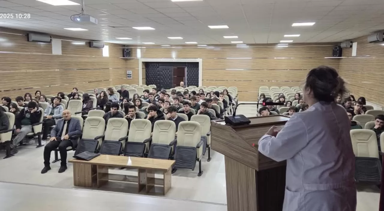 Amasya'da Liseli Gençlere Organ Bağışı Bilinci Aşılanıyor