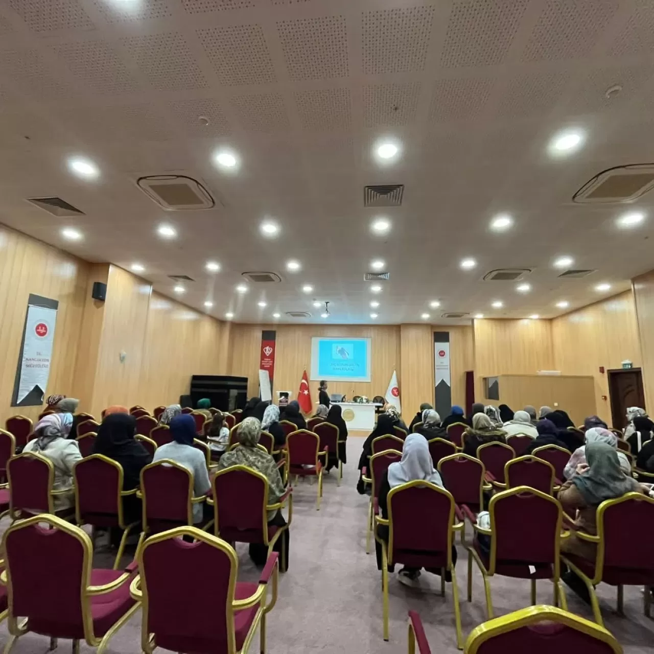 Sancaktepe'de Din Görevlilerine Acil Durum ve İlk Yardım Eğitimi