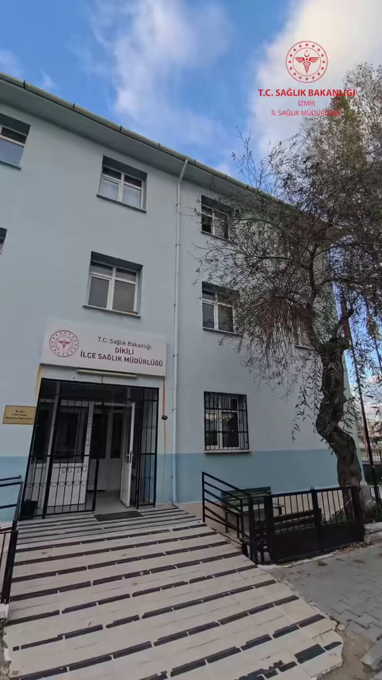 İzmir İl Sağlık Müdürü Dikili, Kınık ve Bergama'da İncelemelerde Bulundu