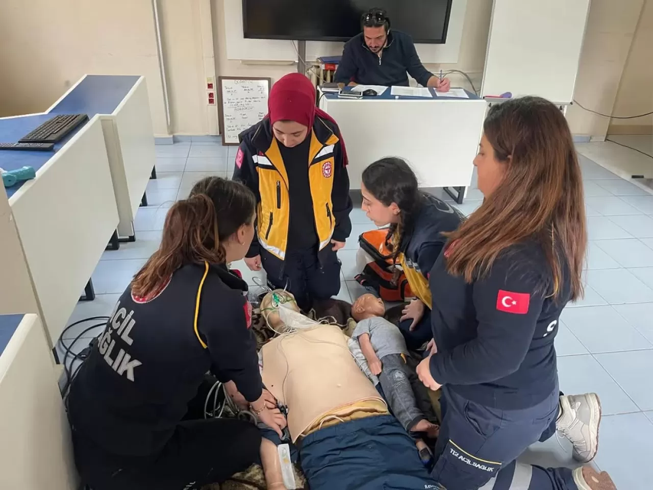 Bartın'da Sağlık Personeline Çocuklarda İleri Yaşam Desteği Eğitimi