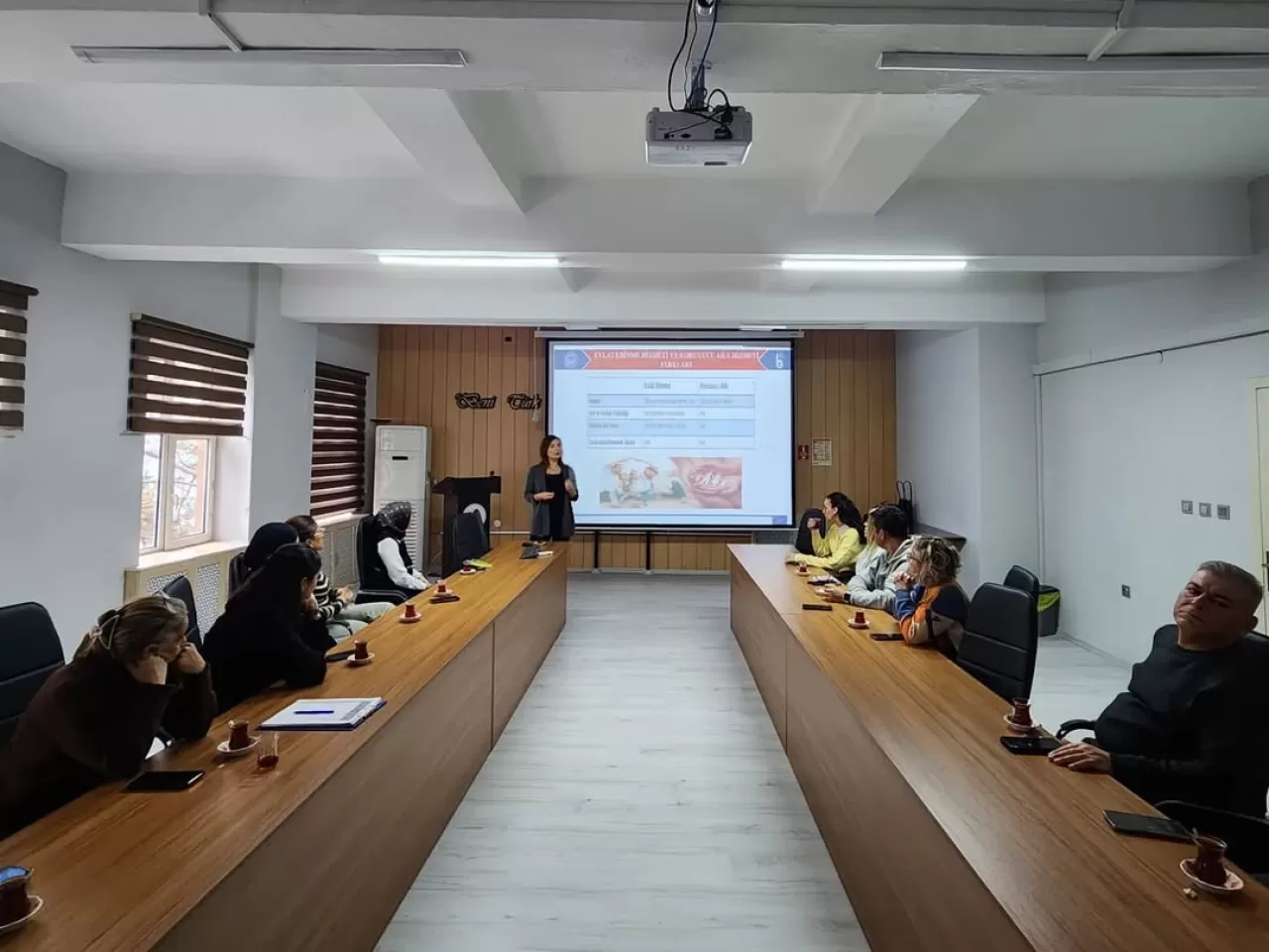 Bartın'da Aile Yılı Faaliyetleri Kapsamında Koruyucu Aile Bilgilendirme Sunumu Yapıldı