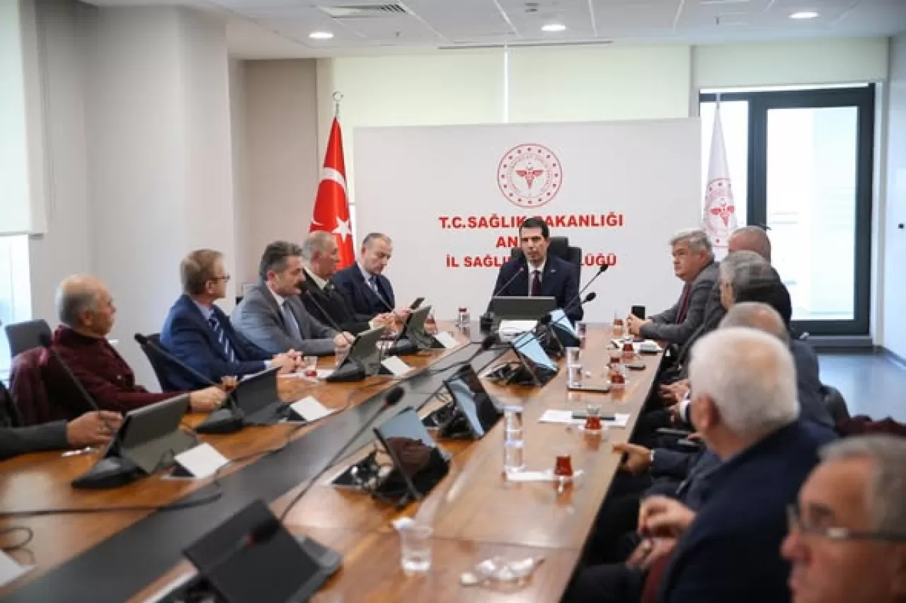 Ankara İl Sağlık Müdürü Kurtcebe, Muhtarlarla Sağlık Hizmetlerini Değerlendirdi