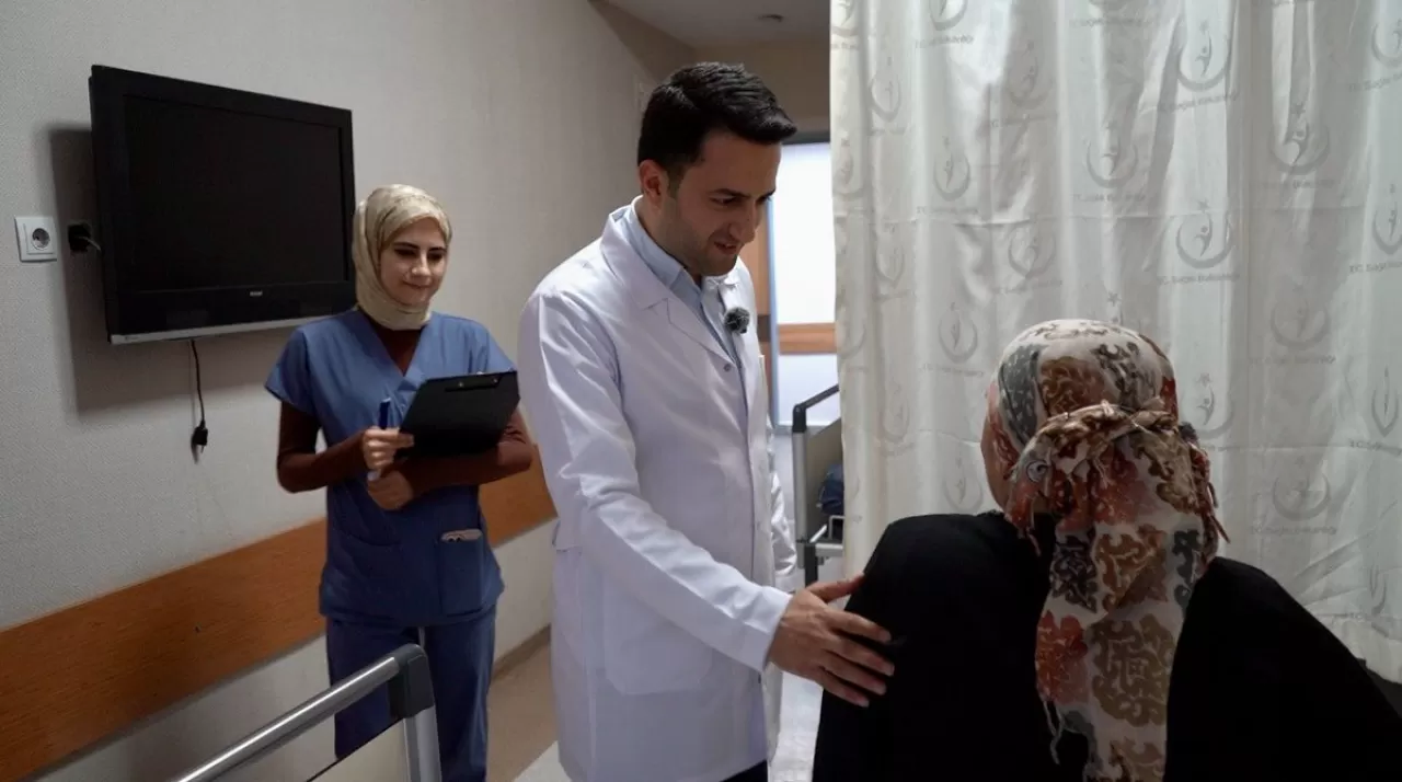 Batman'da Tekrarlayan Fıtık Ameliyatı, İleri Cerrahi Teknikle Başarıldı