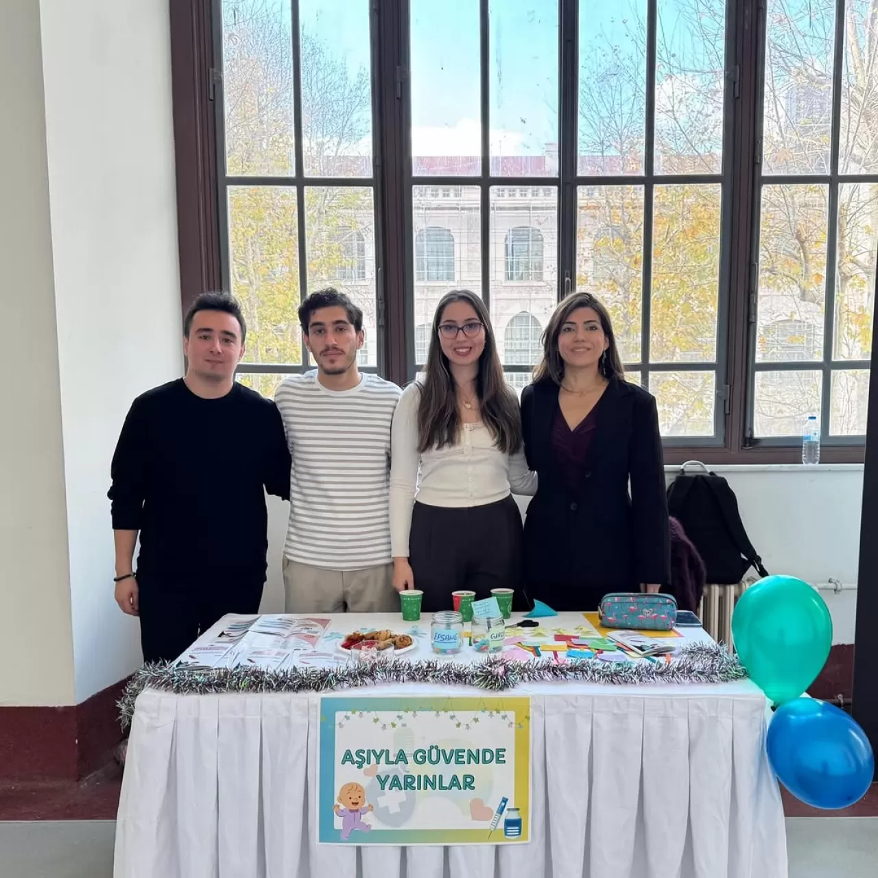 Hamidiye Eczacılık Fakültesi Öğrencileri 