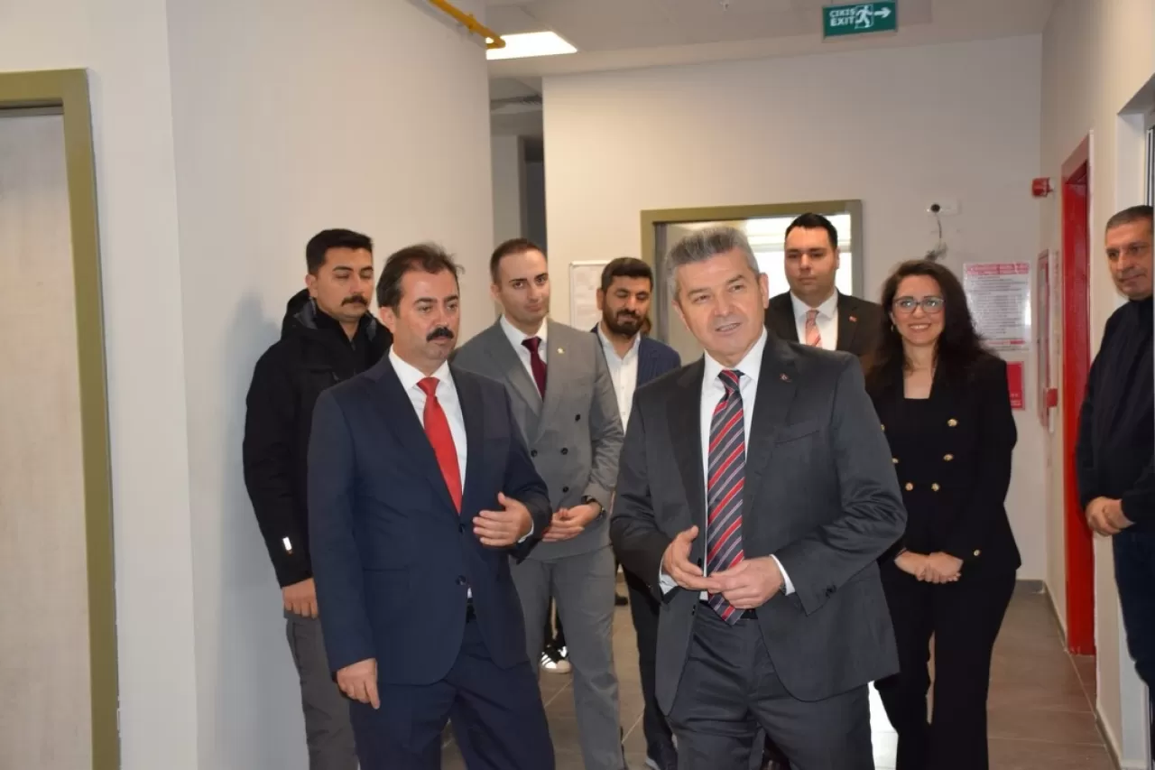 Artvin'e Açılan Sağlıklı Hayat Merkezi Vali Ziyareti ile Tanıtıldı