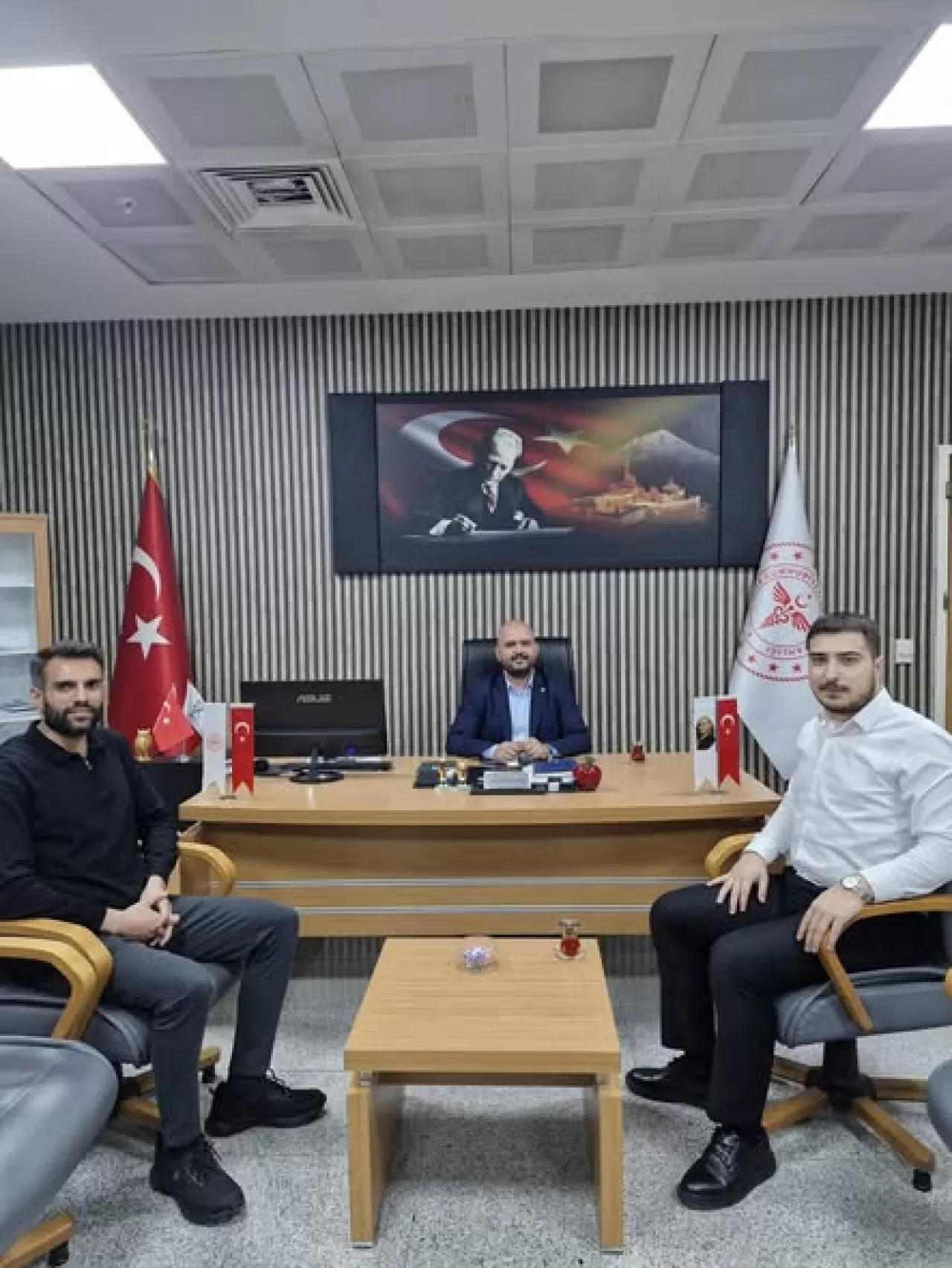 Ağrı Eğitim ve Araştırma Hastanesi'ne Yüksek Teknolojili Cerrahi Cihaz Bağışı