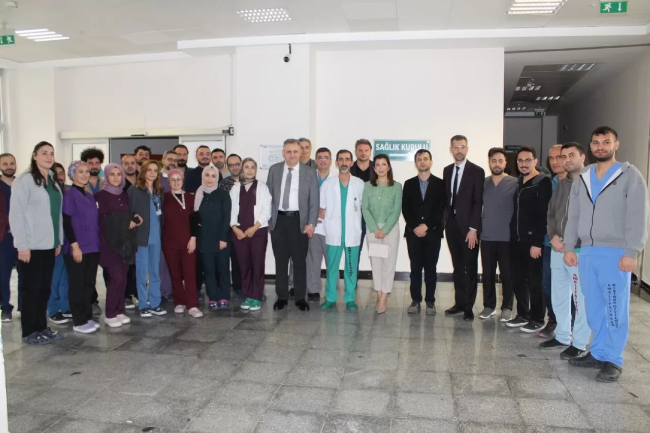 Bitlis'te Anestezi Teknisyenleri ve Teknikerleri Günü Kutlandı