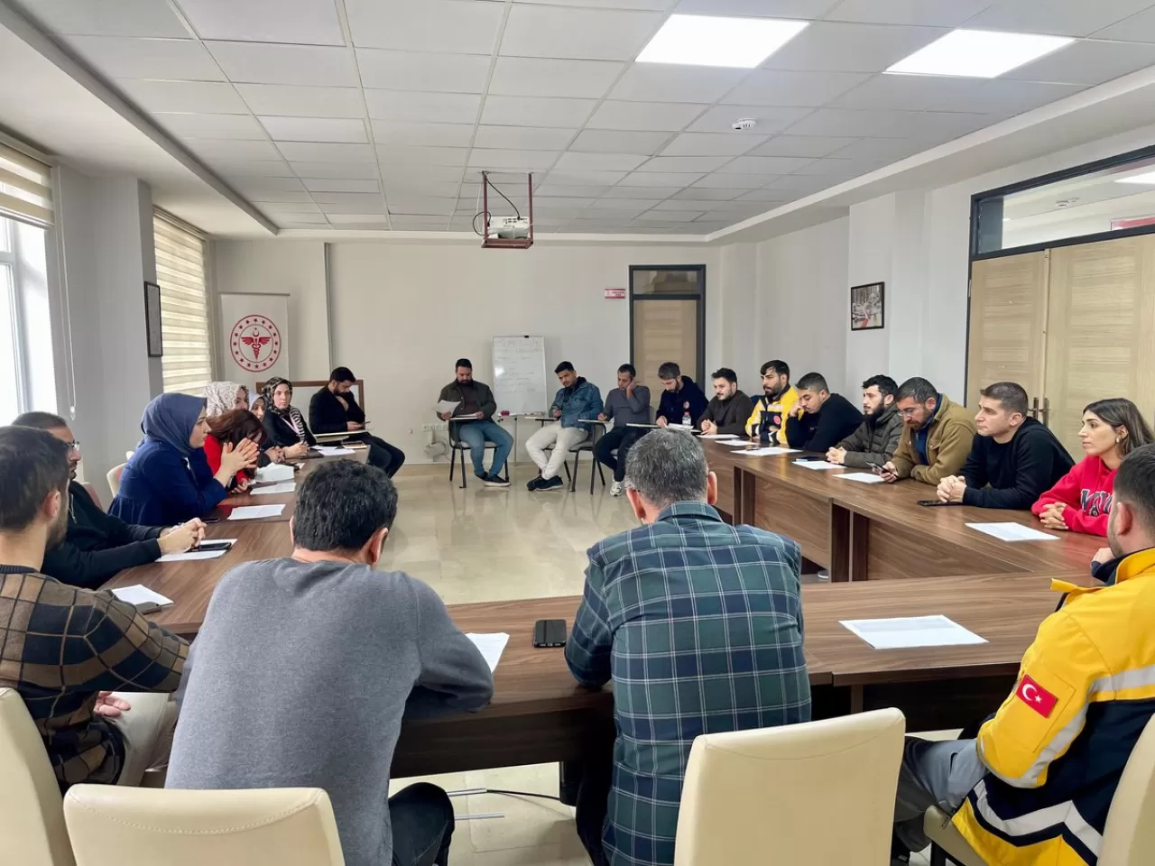 Muş'ta Acil Sağlık Hizmetleri Değerlendirme Toplantısı Düzenlendi