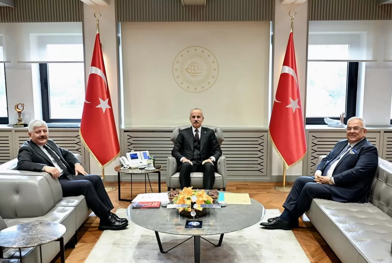 Sağlık Bilimleri Üniversitesi ile Ulaştırma ve Altyapı Bakanlığı Arasında İş Birliği Görüşmesi