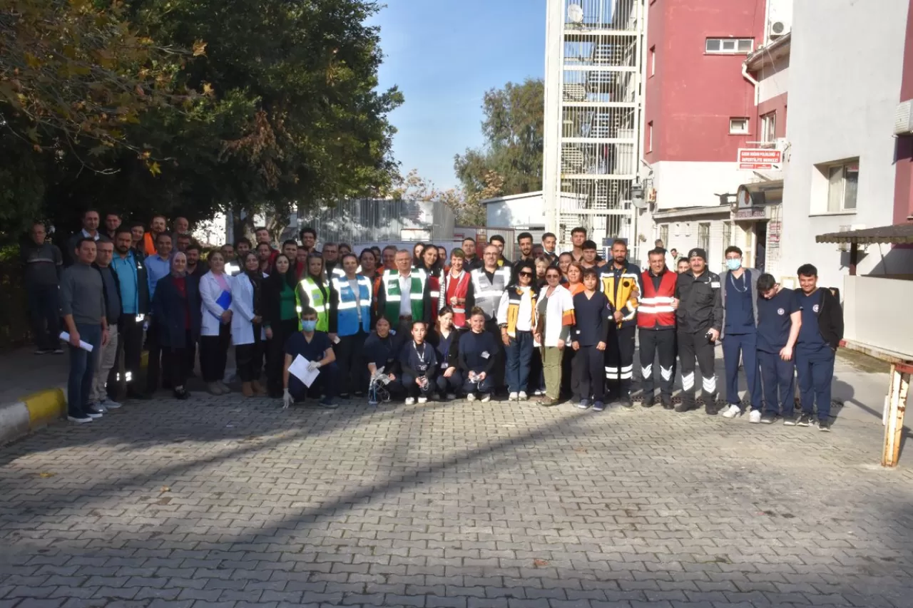 Denizli Devlet Hastanesi'nde Afet ve Acil Durum Tatbikatı Yapıldı
