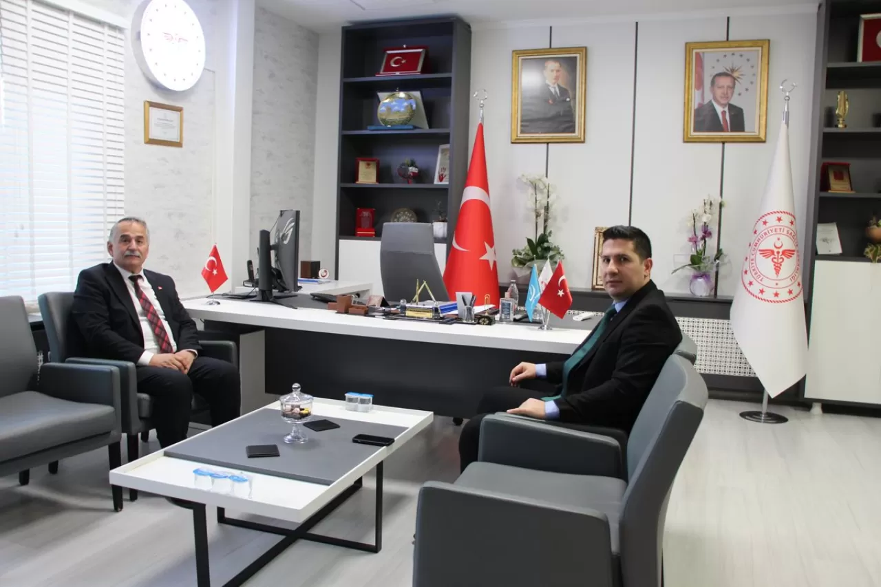 Sakarya'da Sağlık Müdürü Özdemir'e Kurum Ziyareti