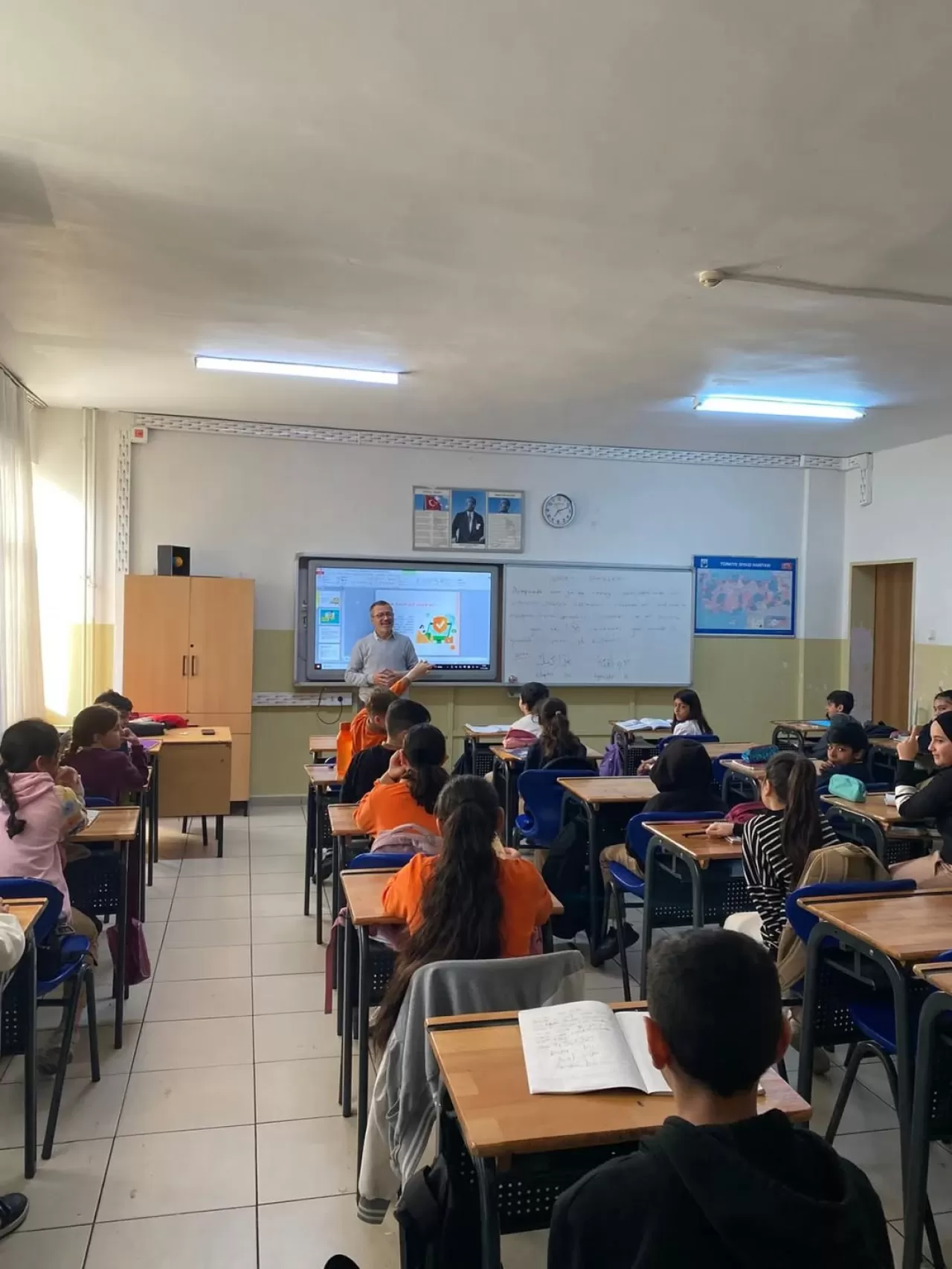 Beyoğlu'nda Öğrencilere Akran Zorbalığı Eğitimi