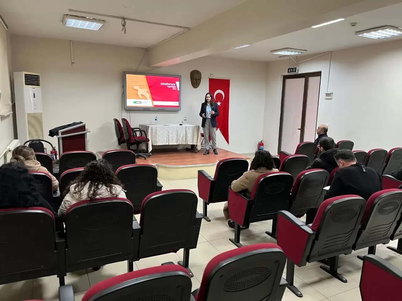 Gürsu'da İlçe Tarım ve Orman Müdürlüğü Personeline Madde Bağımlılığı Eğitimi