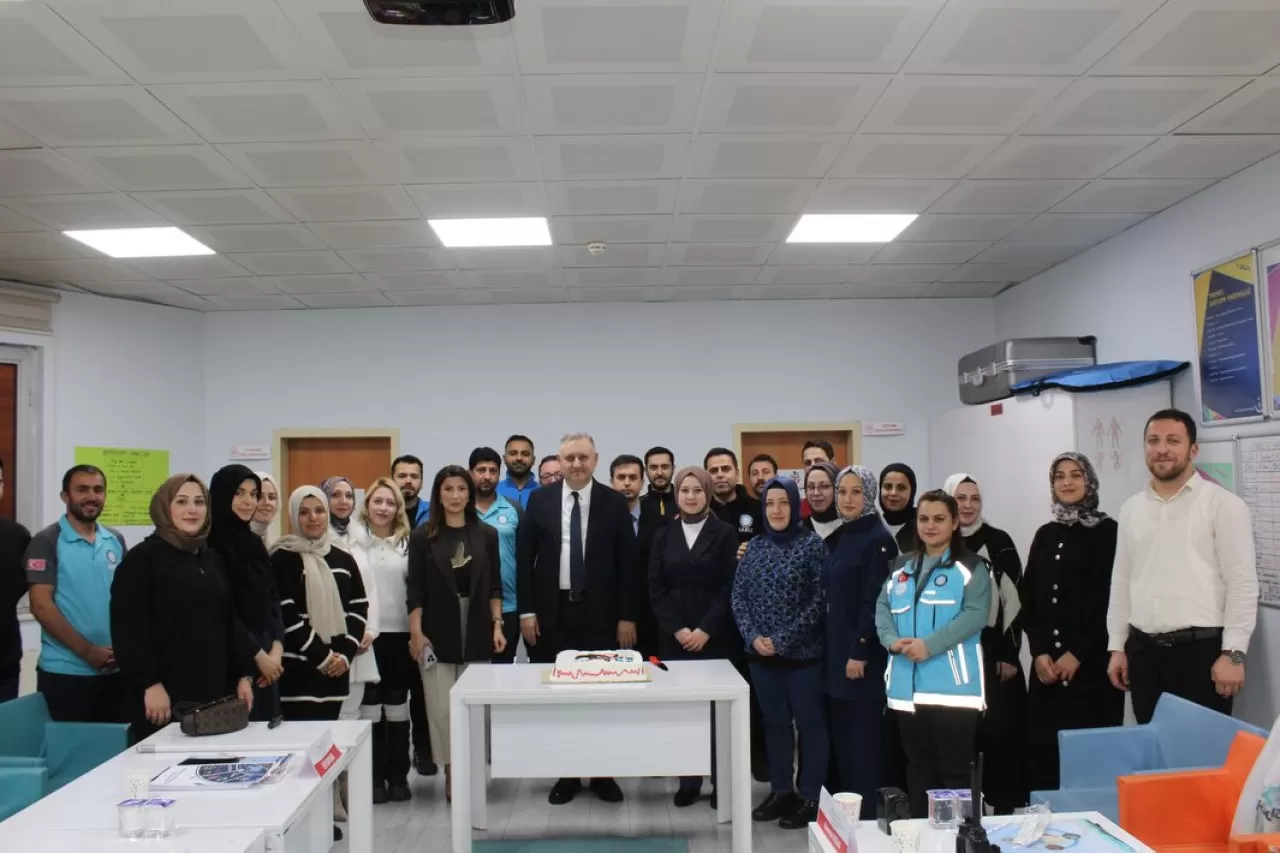 Bitlis'te Paramedikler Günü Kutlandı: "Hayatı Yeniden Başlatan Kahramanlar"