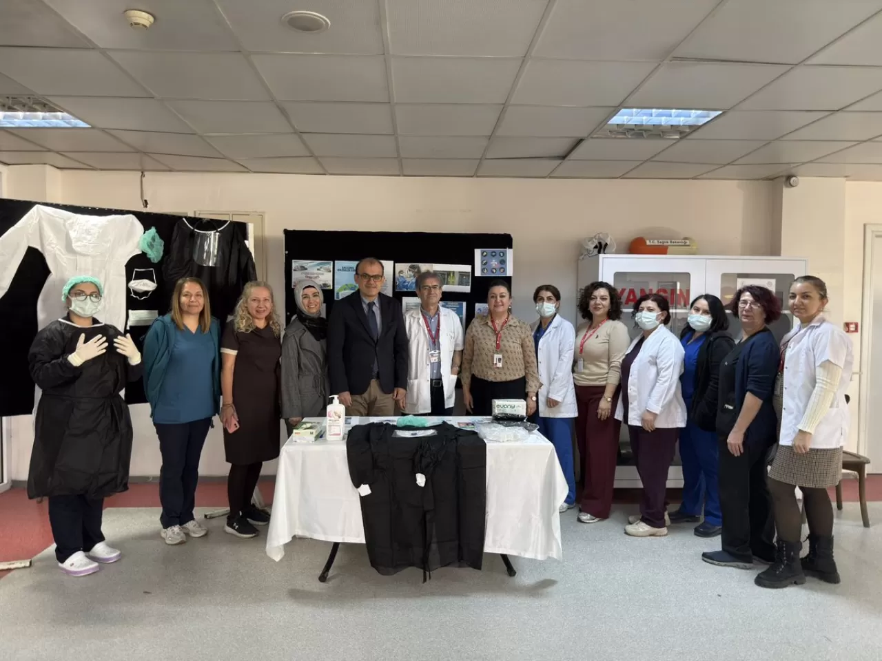 İzmir'de Uluslararası Salgına Hazırlık Günü'nde Farkındalık Etkinliği Düzenlendi