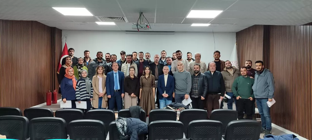 Siirt Ağız ve Diş Sağlığı Merkezi Personeline Temel İş Sağlığı ve Güvenliği Eğitimi Verildi