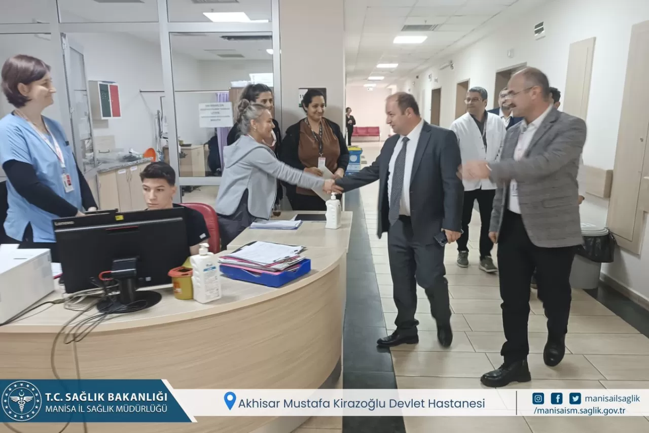 Manisa İl Sağlık Müdürü Akhisar Mustafa Kirazoğlu Devlet Hastanesi'nde İncelemelerde Bulundu