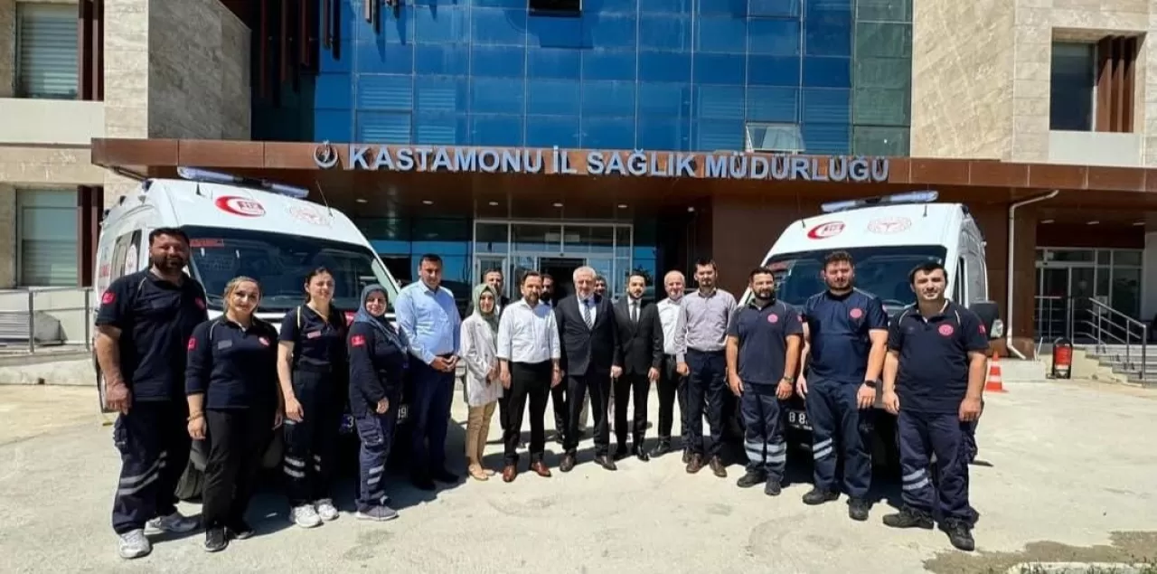 Kastamonu'nun Acil Sağlık Altyapısı 8 Yeni Ambulans ile Güçlendi