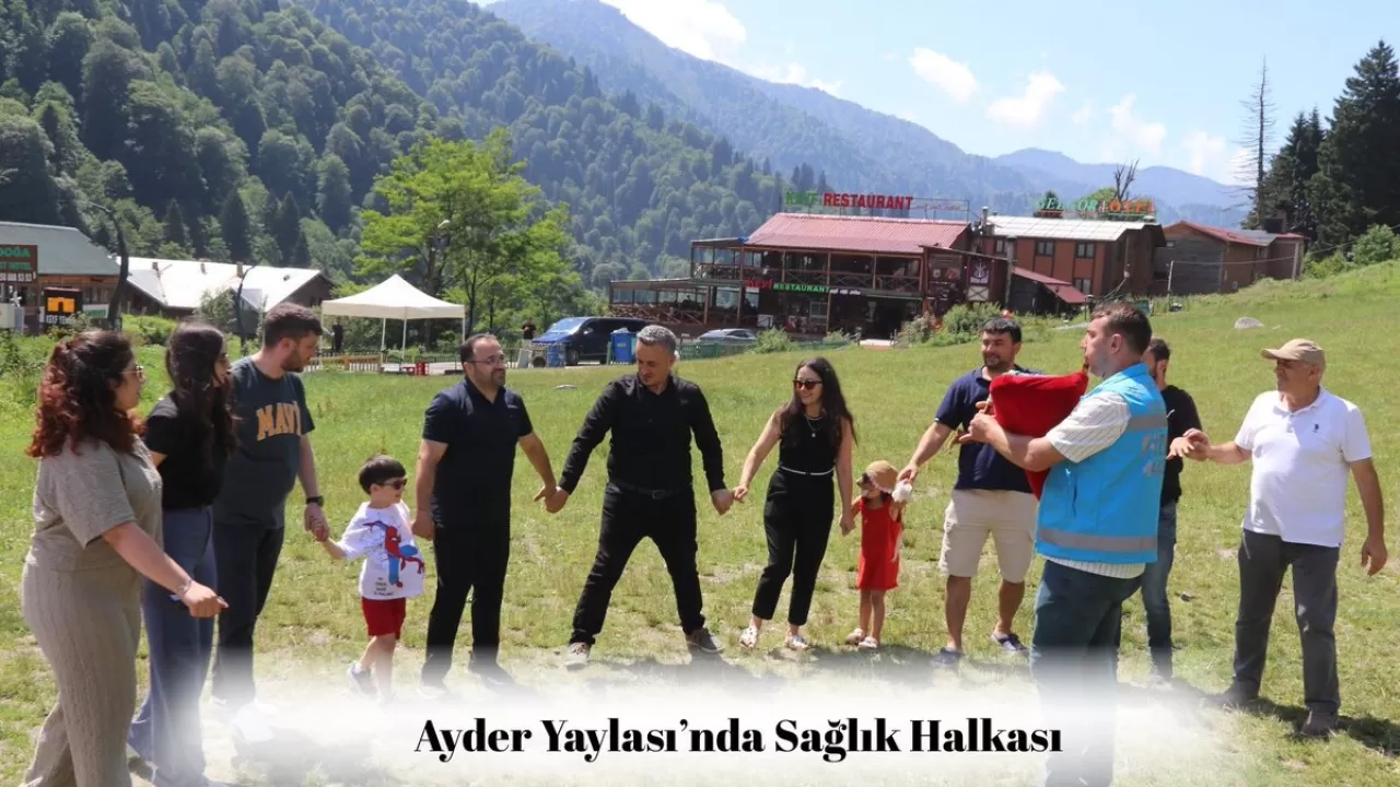 Rize'de Ayder Yaylası'nda Horon Eşliğinde Sağlıklı Yaşam Etkinliği Düzenlendi