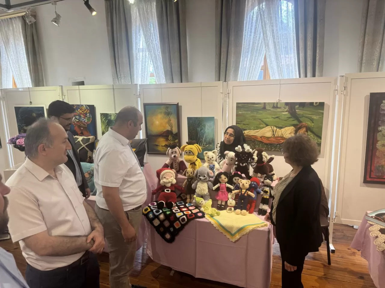 Bolu İzzet Baysal Hastanesi'nde Ruh Sağlığı Hastalarının Eserleri Sergilendi