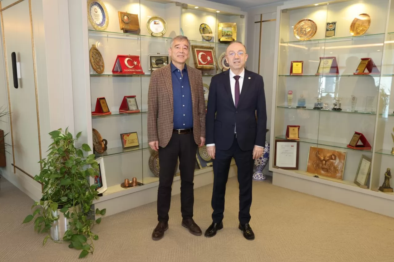 Türk Eczacılık Sektöründen TEB'e Ziyaret: Mesleğin Geleceği Masaya Yatırıldı