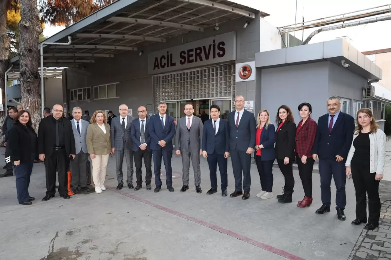 Aydın'da Yılın Son Gününde Hastanede Moral Ziyareti