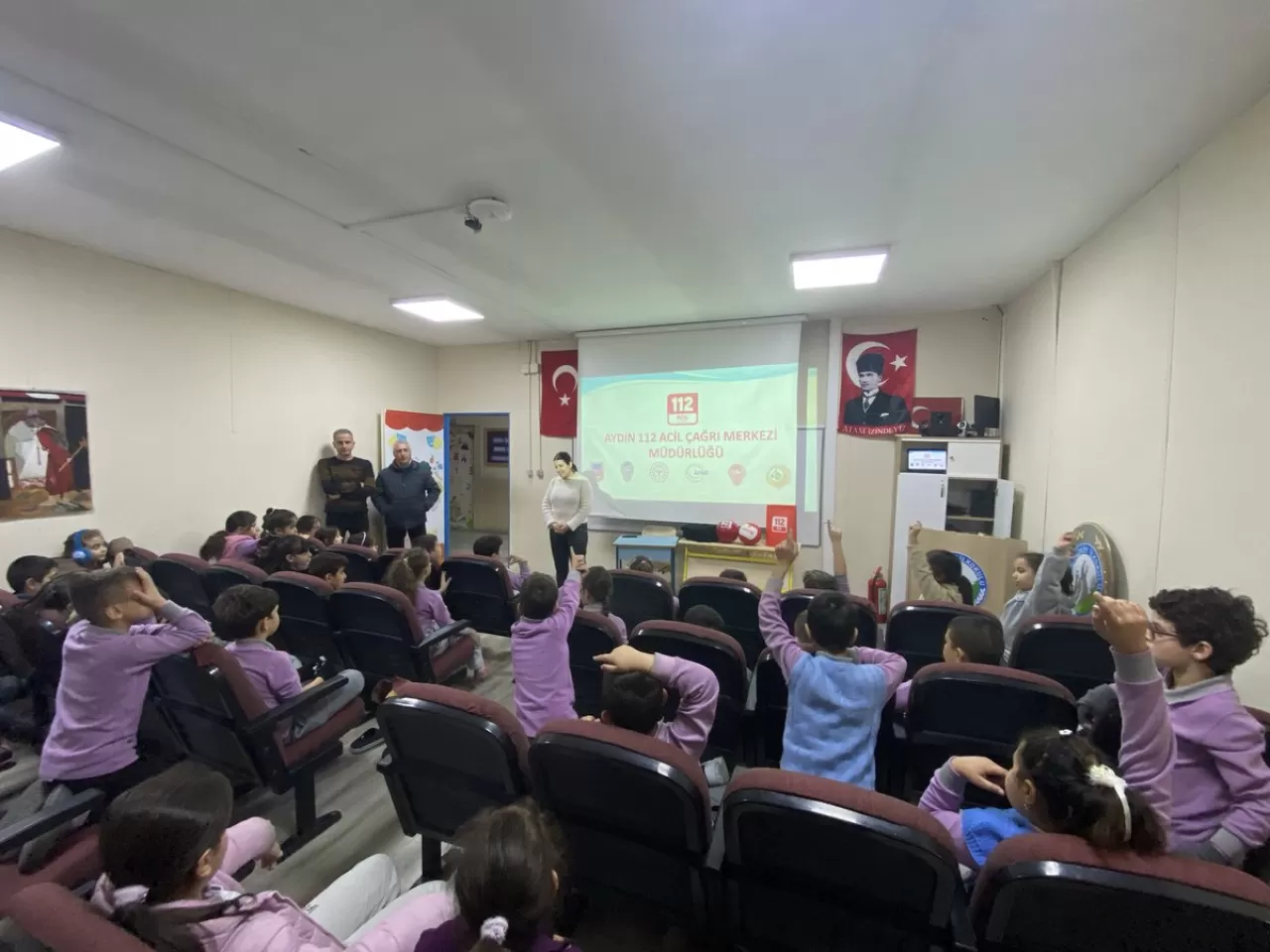 Aydın'da Minik Öğrencilere 112 Acil Çağrı Merkezi Eğitimi