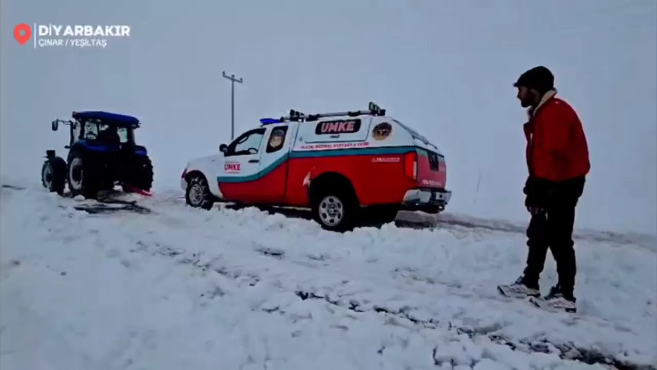 Diyarbakır Dağkapı Devlet Hastanesi Sağlık Çalışanları Zorlu Kış Şartlarında Sahada