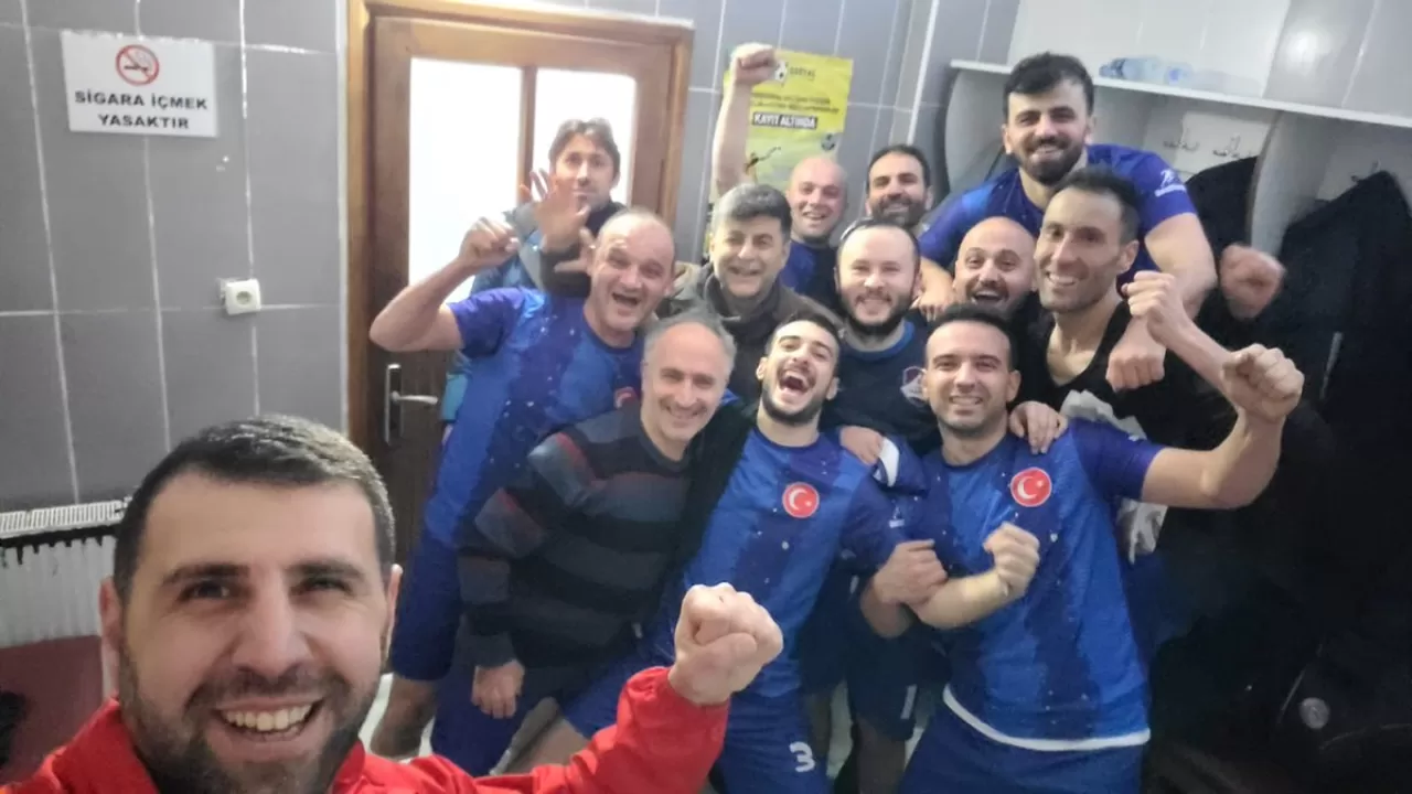 Trabzon Ağız ve Diş Sağlığı Hastanesi Futbol Turnuvasında Finale Yükseldi