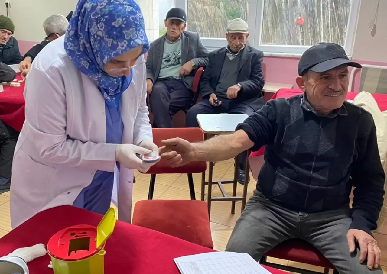 Bartın'da Kırsal Mahallelere Mobil Sağlık Hizmeti Götürüldü