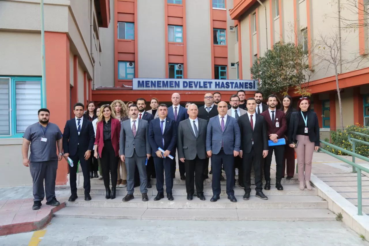 İzmir İl Sağlık Müdürlüğü Menemen'deki Sağlık İstasyonunu Ziyaret Etti