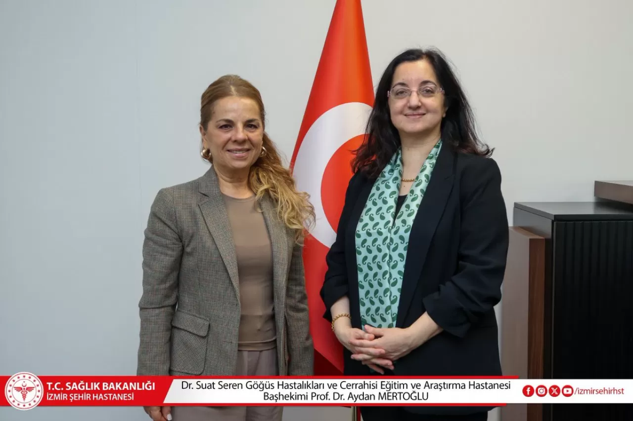 İzmir Şehir Hastanesi'nde Görev Değişimi: Başhekim Ziyareti
