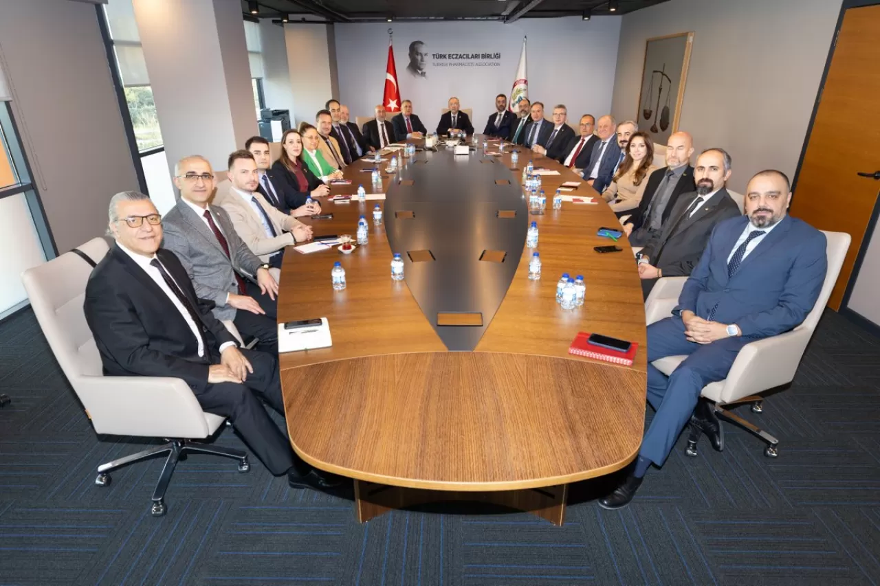 Türk Eczacıları Birliği'ne Kooperatiflerden Ziyaret: İş Birliği Mesajı