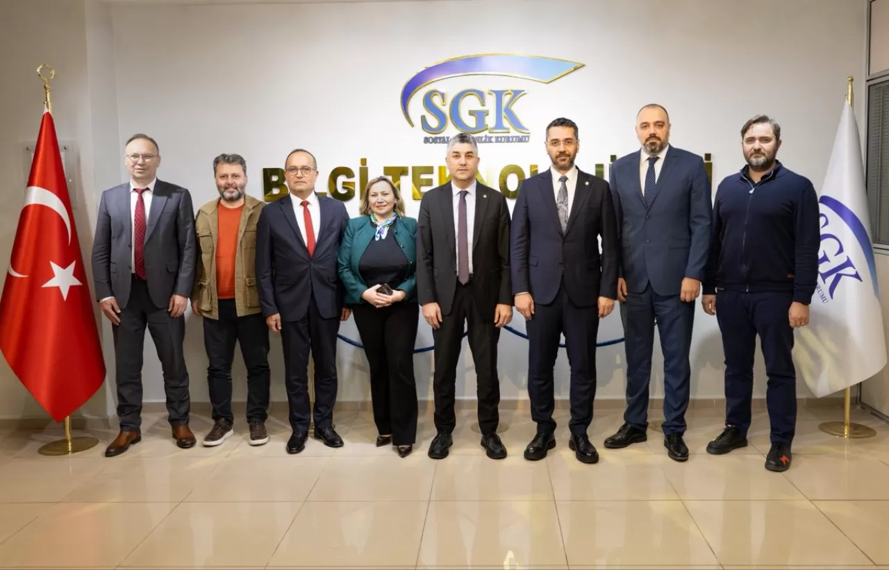 Türk Eczacıları Birliği'nden MEDULA Sistemindeki Sorunlar İçin SGK ile Kritik Görüşme