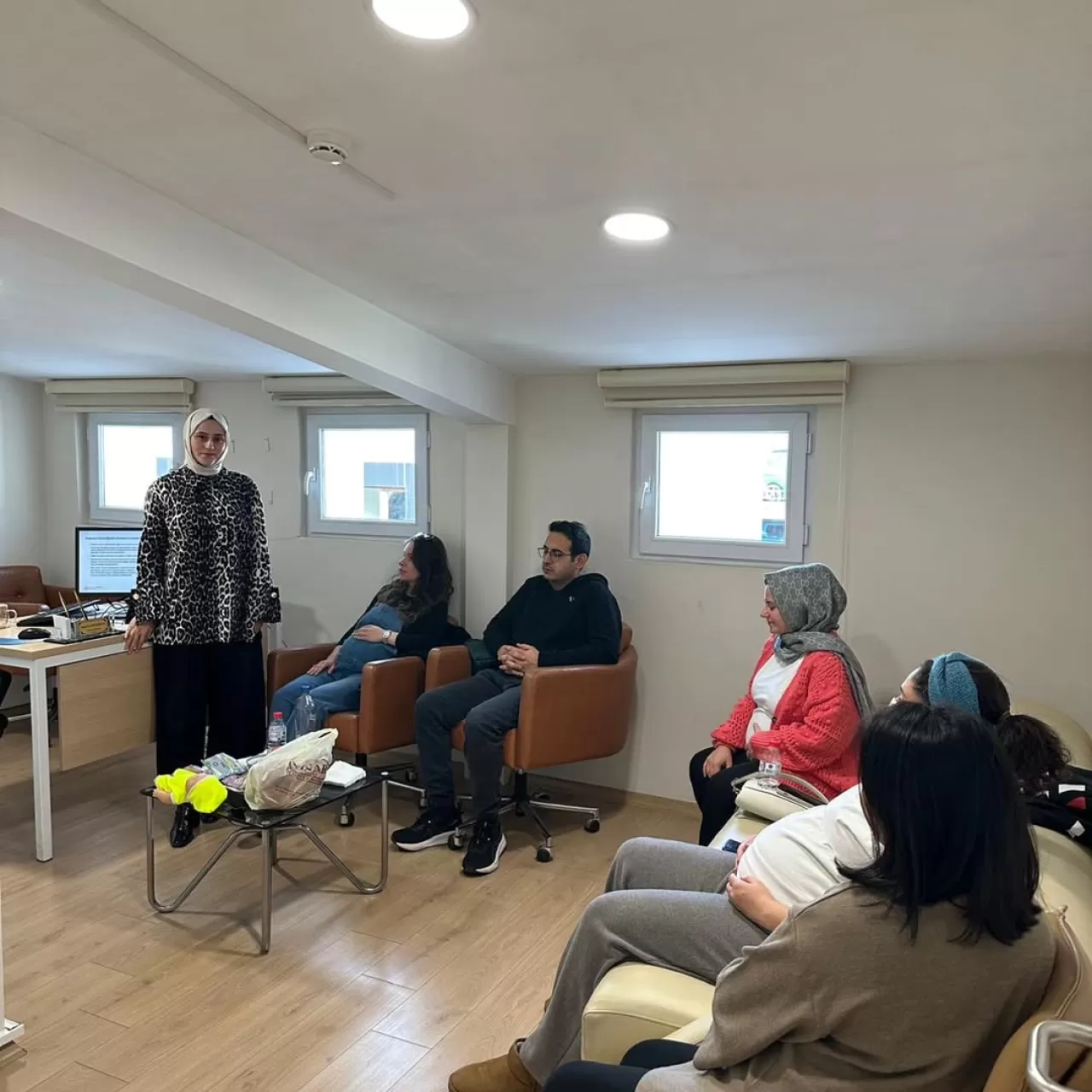 Üsküdar'da Gebelere ve Eşlerine Bebek Akademisi Eğitimi